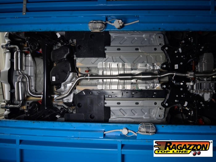 Ragazzon Tub. Post. Abarth 695 (Typ 312) 1.4 T-Jet (132 / 140kw) 09> Ragazzon Tub. Post. Abarth 695 (Typ 312) 1.4 T-Jet (132 / 140kw) 09> - immagine 4