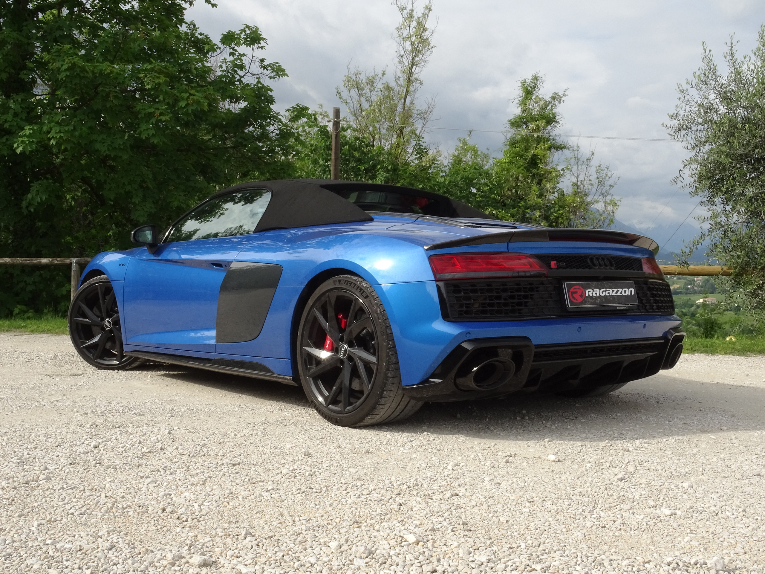 Ragazzon Post. + Valvole A Depressione Audi R8 (Typ 4s) 5.2fsi V10 Performance (456kw) 19> Ragazzon Post. + Valvole A Depressione Audi R8 (Typ 4s) 5.2fsi V10 Performance (456kw) 19> - immagine 2
